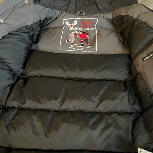Authentic Moose Knuckles Stirling Parka, Men’s Small - Picture 9 of 15